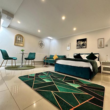 Luxury Studio Apartment Harrow on the Hill Экстерьер фото