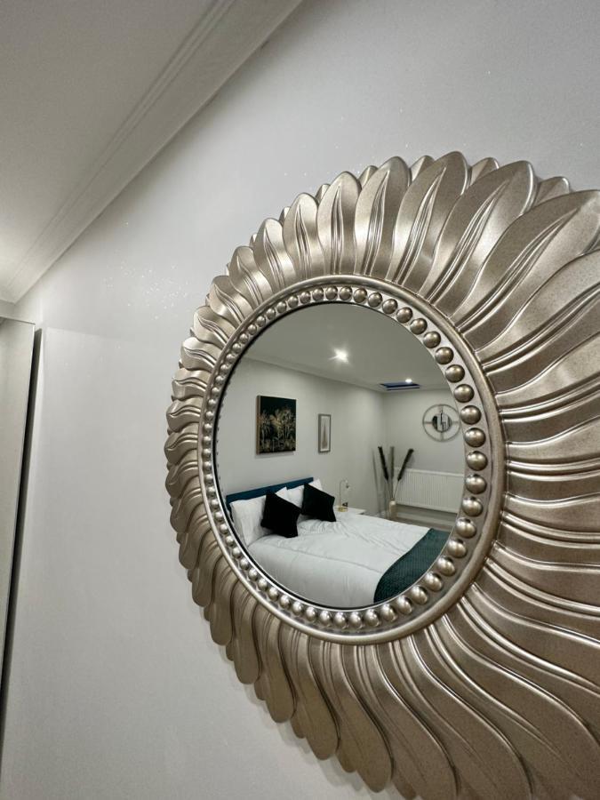 Luxury Studio Apartment Harrow on the Hill Экстерьер фото