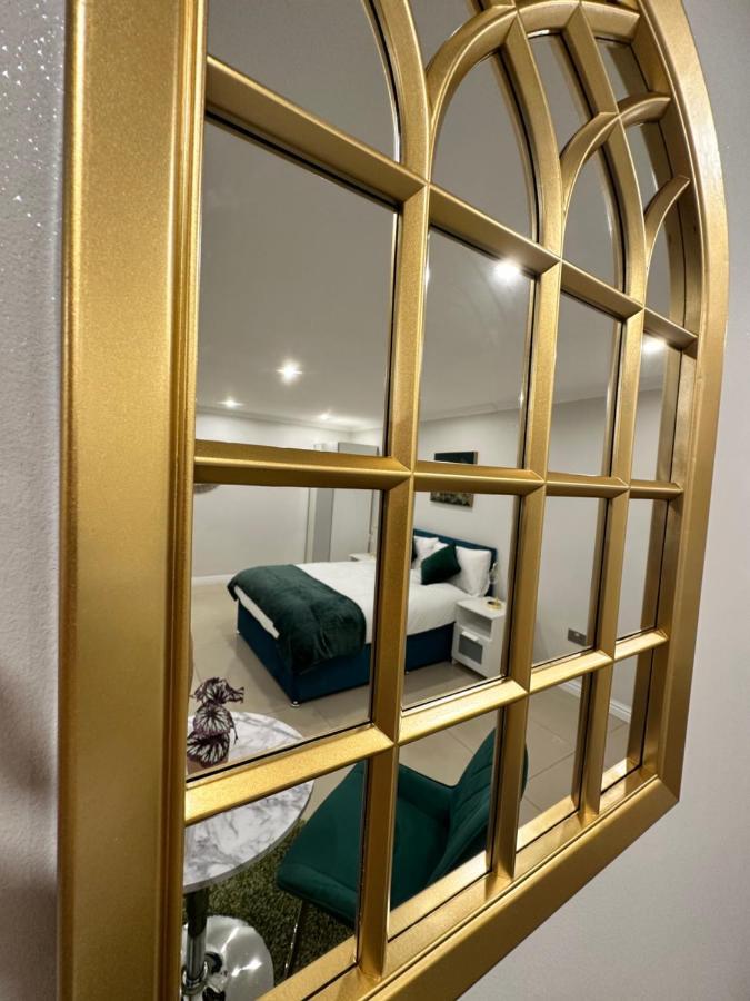 Luxury Studio Apartment Harrow on the Hill Экстерьер фото