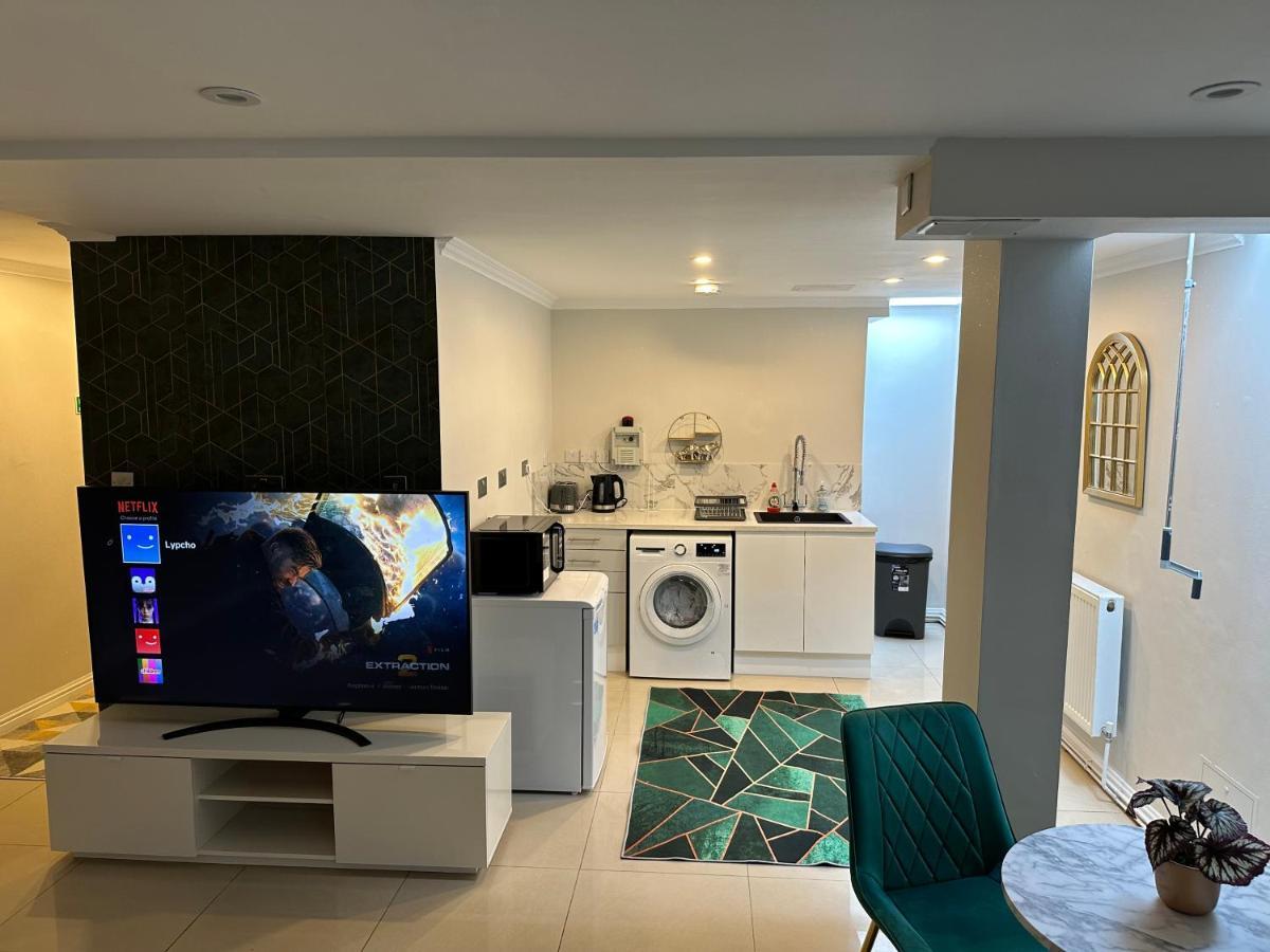 Luxury Studio Apartment Harrow on the Hill Экстерьер фото