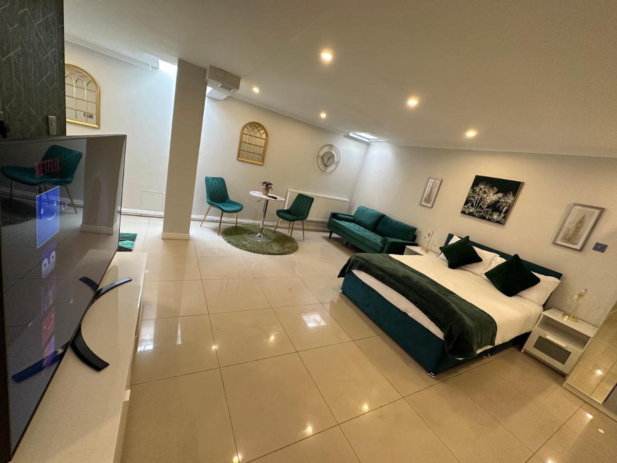Luxury Studio Apartment Harrow on the Hill Экстерьер фото