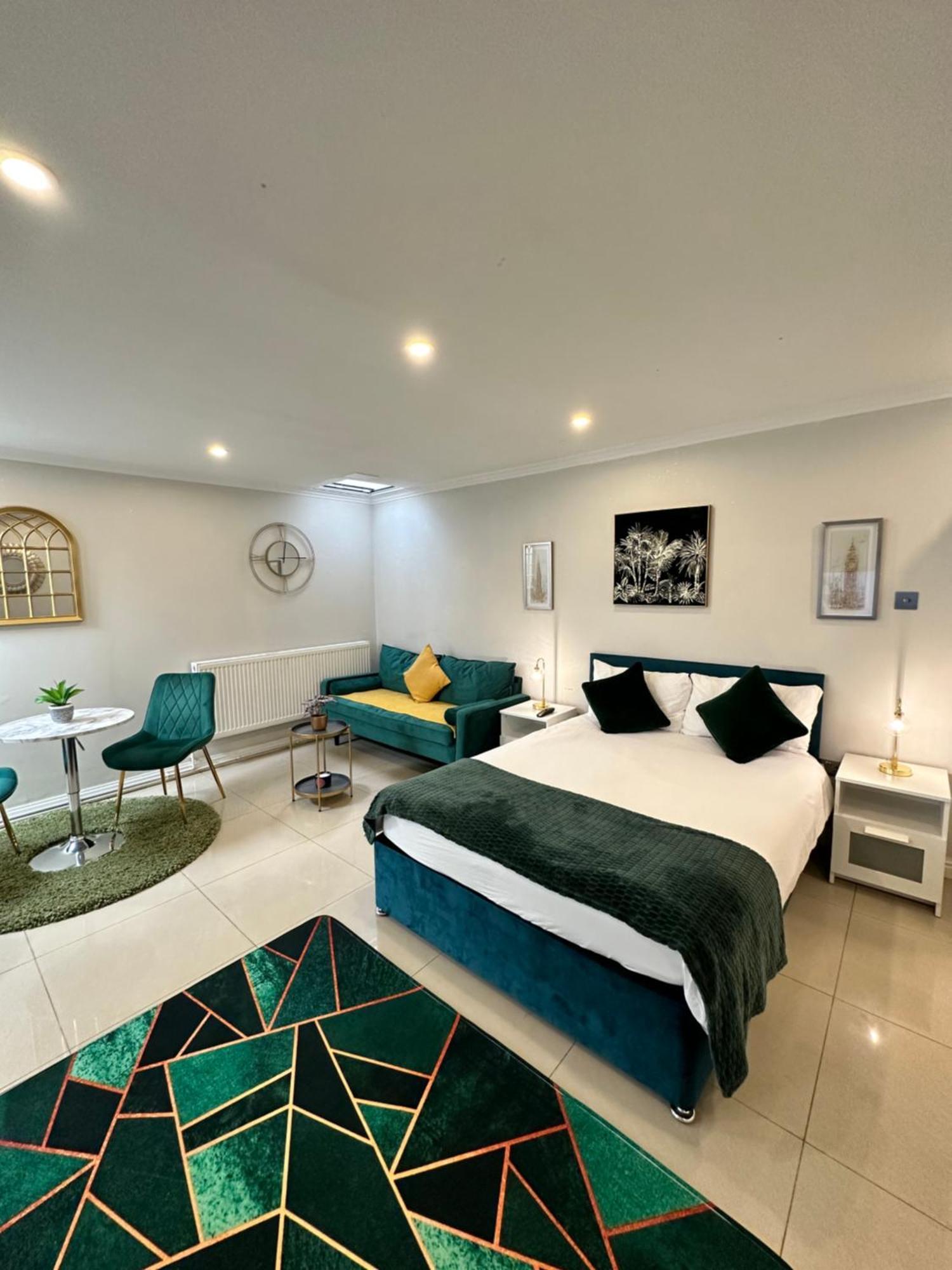 Luxury Studio Apartment Harrow on the Hill Экстерьер фото