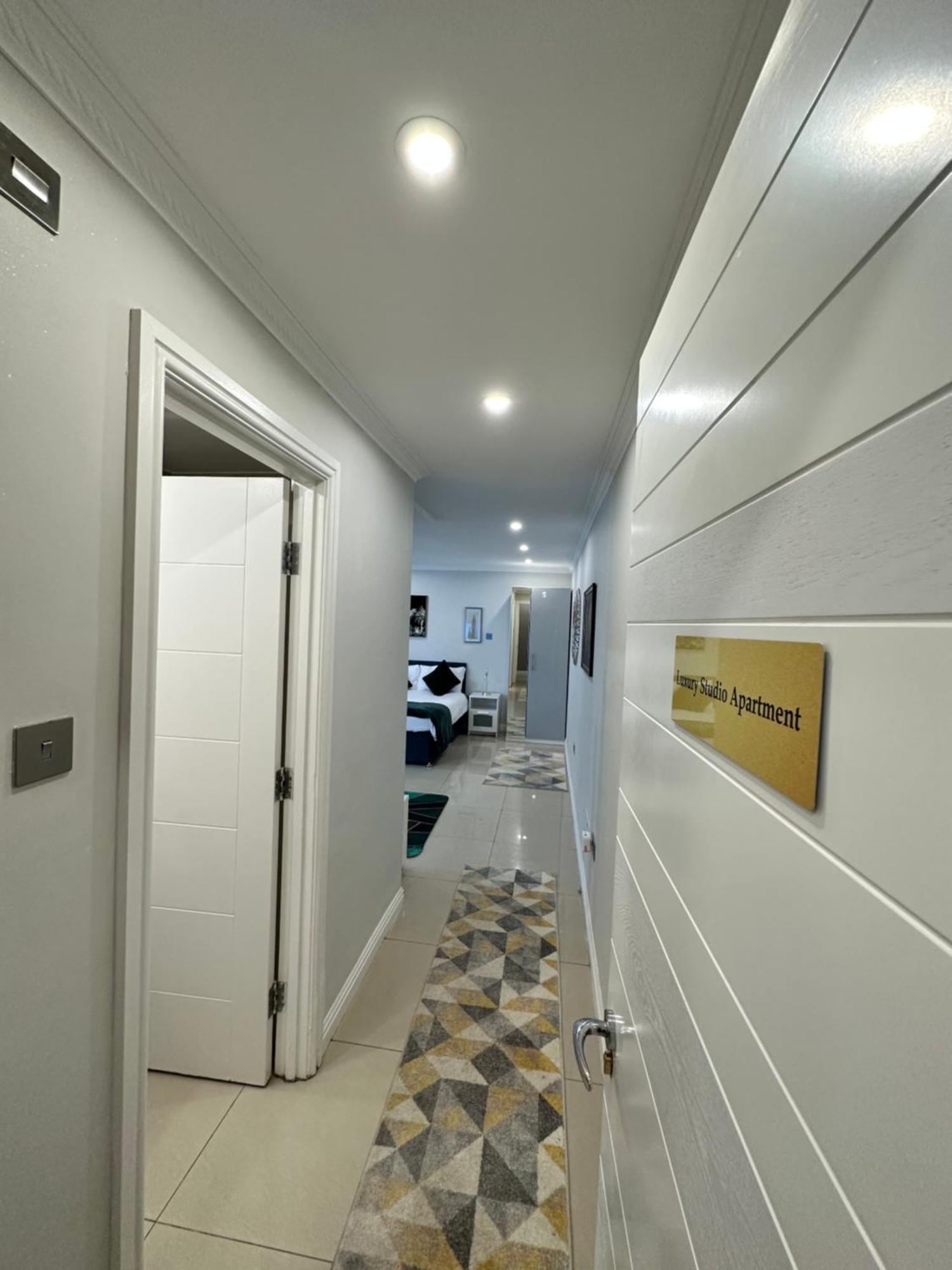 Luxury Studio Apartment Harrow on the Hill Экстерьер фото