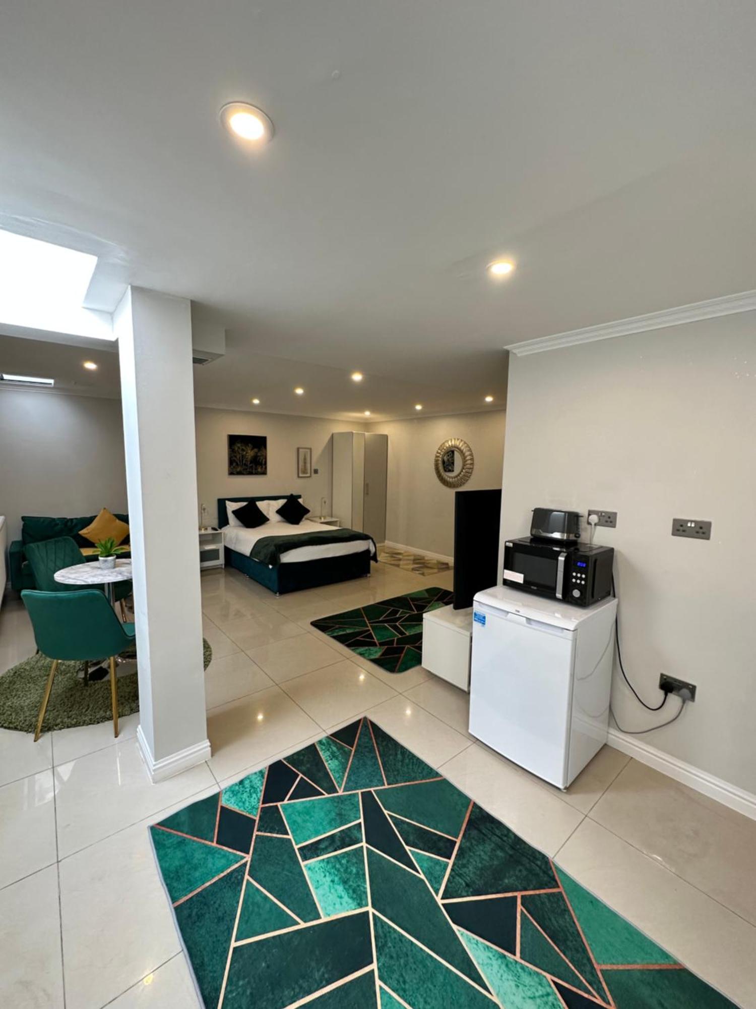Luxury Studio Apartment Harrow on the Hill Экстерьер фото