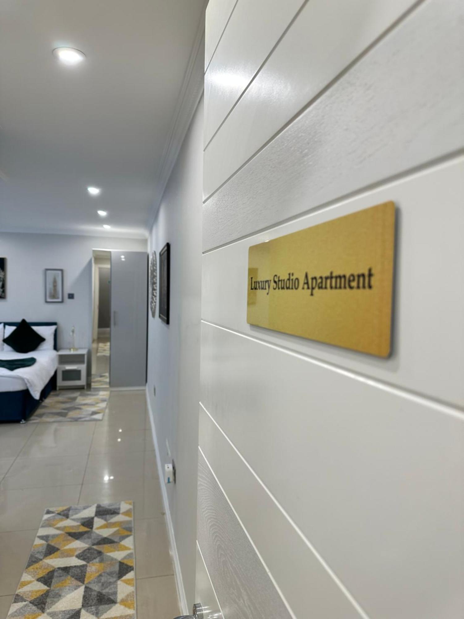 Luxury Studio Apartment Harrow on the Hill Экстерьер фото