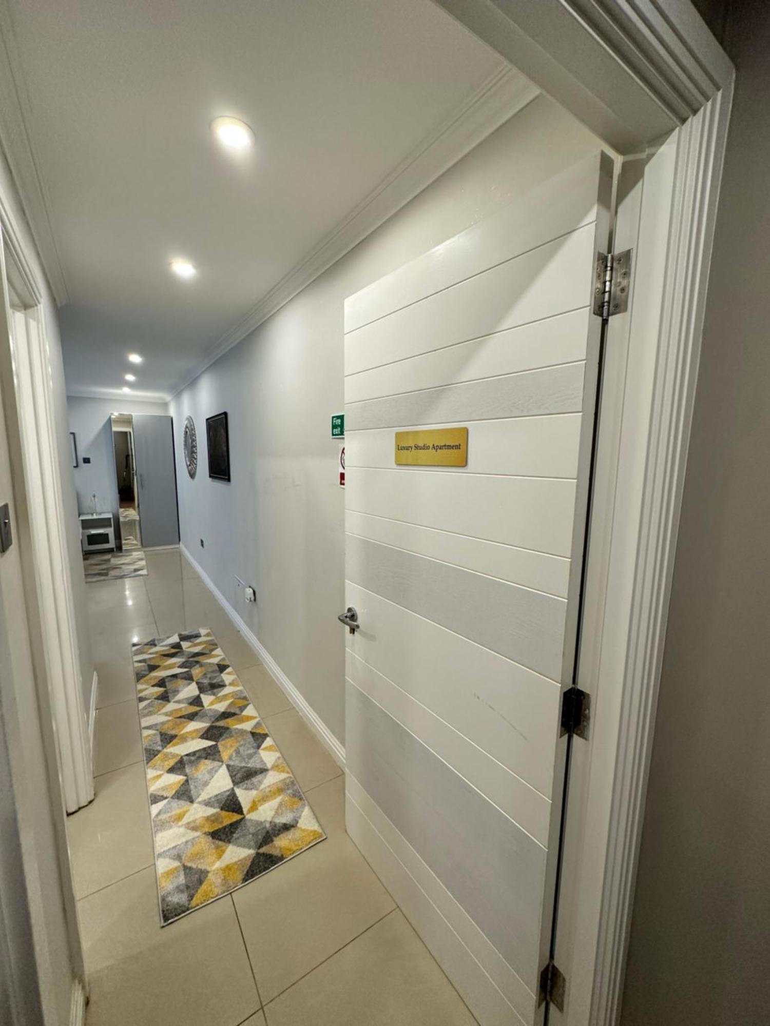 Luxury Studio Apartment Harrow on the Hill Экстерьер фото