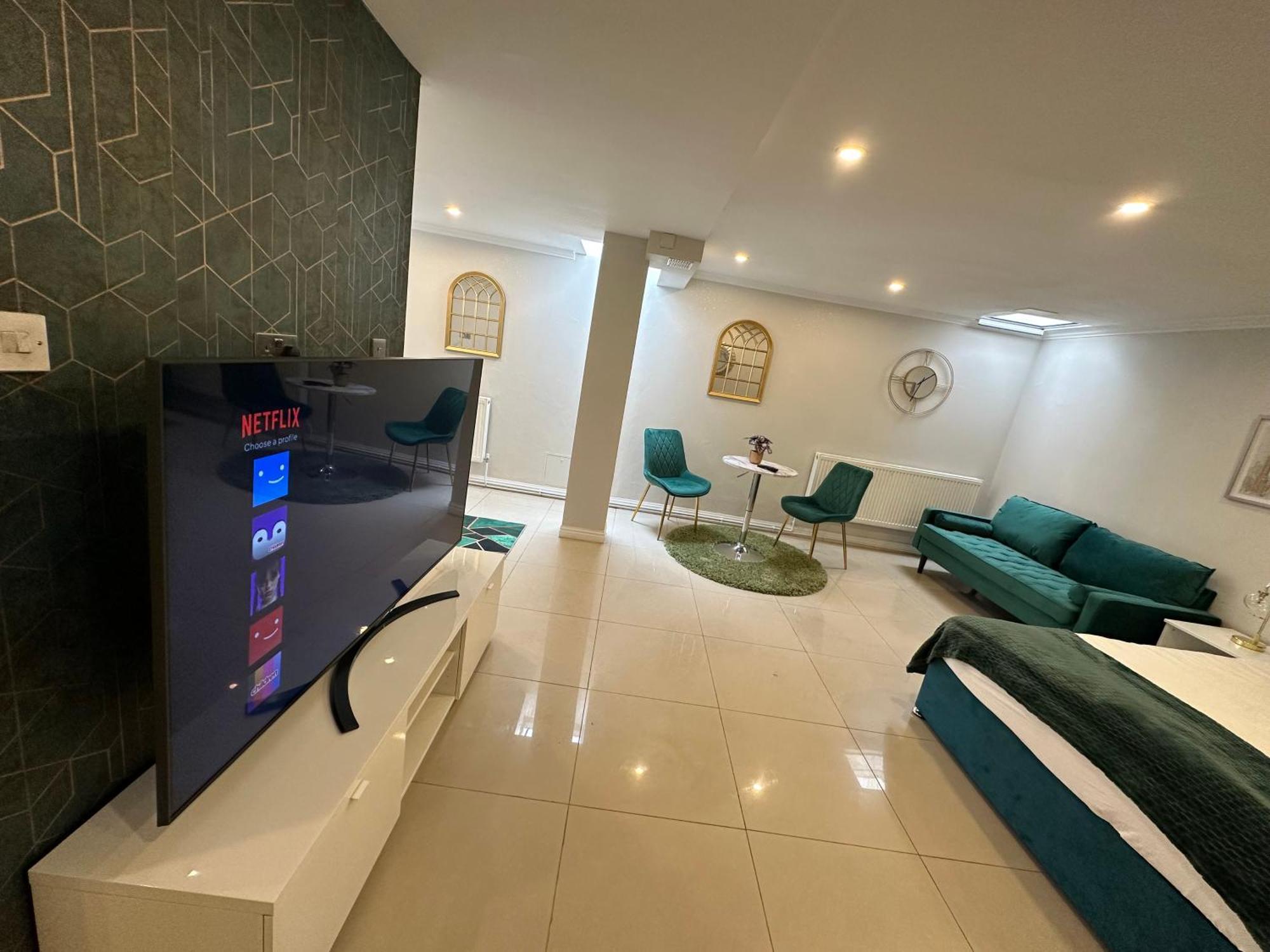 Luxury Studio Apartment Harrow on the Hill Экстерьер фото